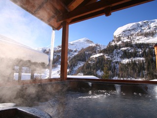 Hot tub