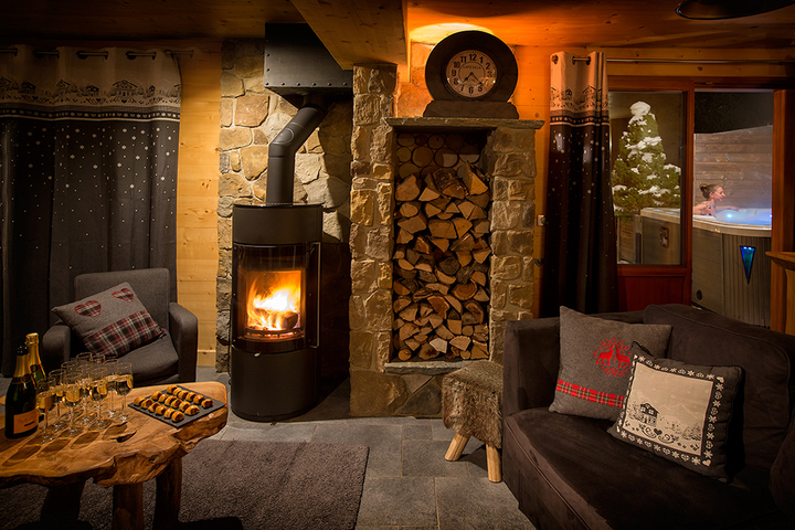 Ski Chalet In Meribel 4 Bedrooms Jacuzzi Hot Tub Sauna Log Fire Wi Fi 19399 Allchalets