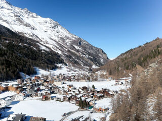 Apartment in Saas Grund, Switzerland