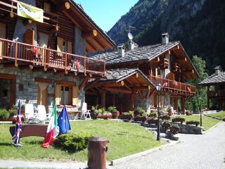 Chalet in Cervinia, Italy