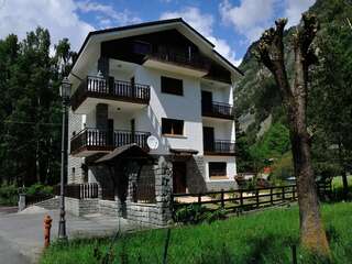 Chalet in Cervinia, Italy