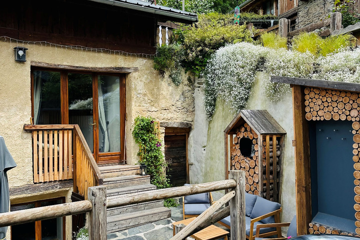 Terrace with hot tub, BBQ and garden furniture