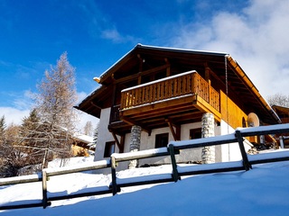 Chalet Beaumont in winter