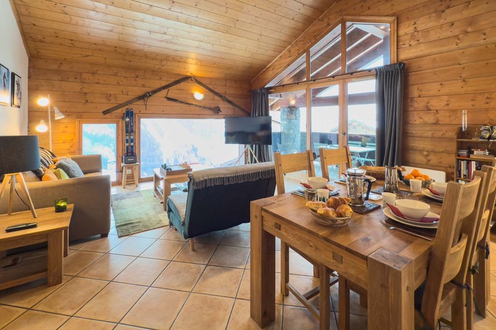 Beautifully furnished open plan living area